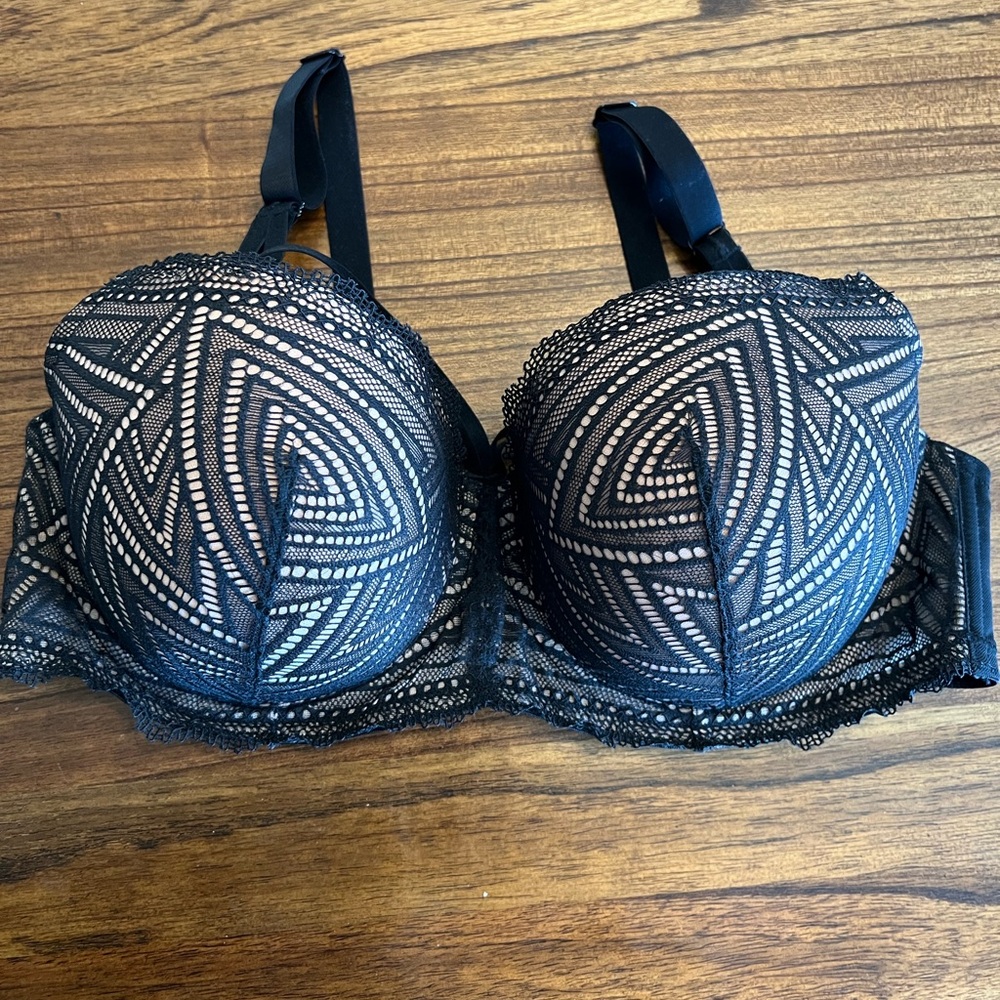 Adore Me Black and Tan Lace Bra NWT 38DD